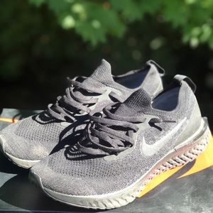 Nike react men’s athletic sneaker